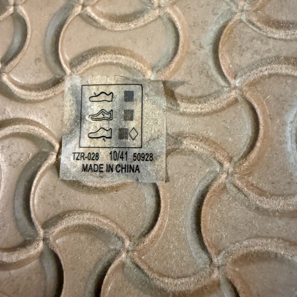 Dirty Laundry Multicolor Buckle Sandals - Picture 8 of 10